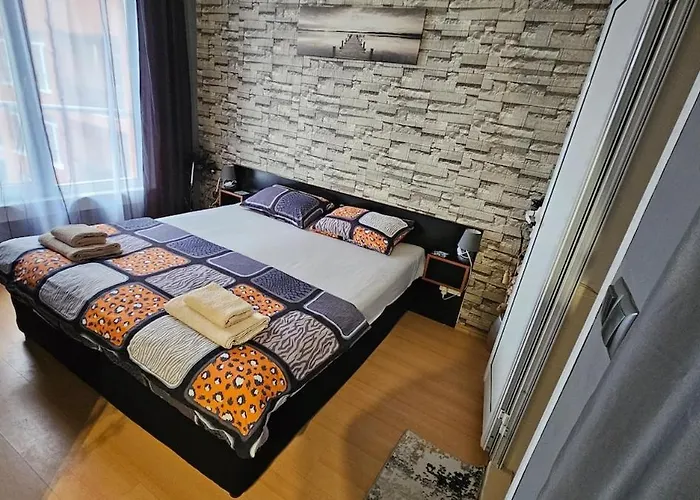 67 & 16 Rainbow Complex * Σάνι Μπιτς