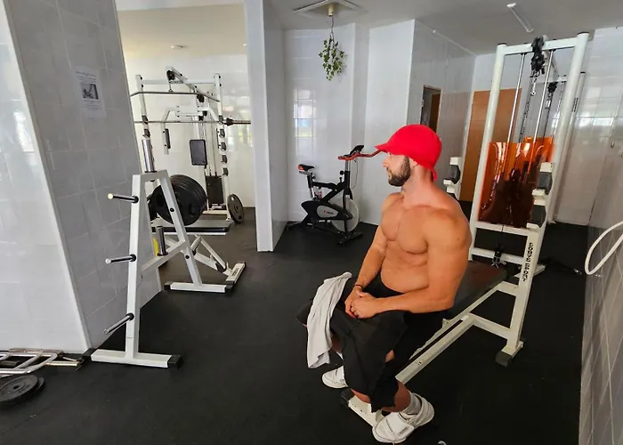 67 & 16 Rainbow Complex Σάνι Μπιτς