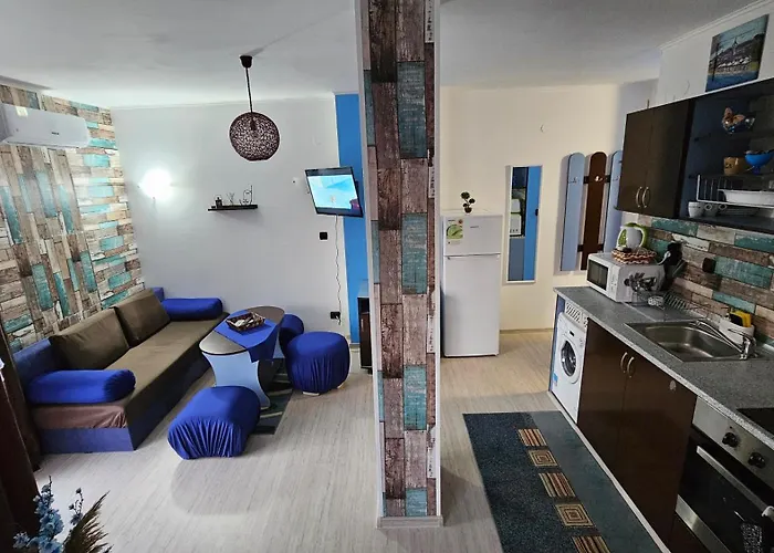 67 & 16 Rainbow Complex Σάνι Μπιτς