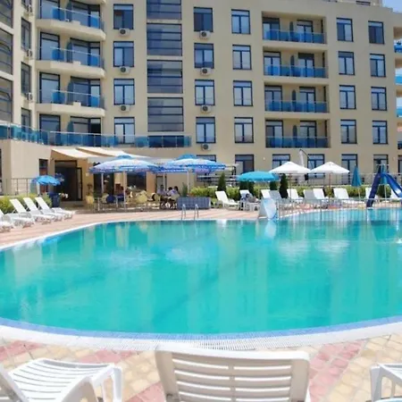 Appartamento 67 & 16 Rainbow Complex *