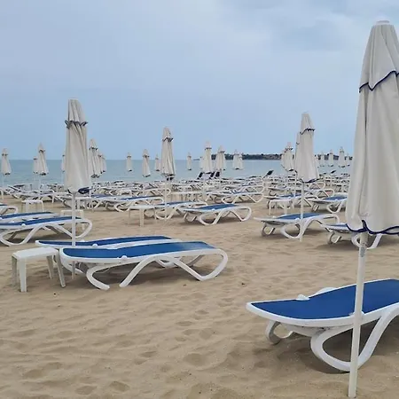 Appartamento 67 & 16 Rainbow Complex