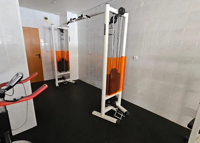 67 & 16 Rainbow Complex Daire